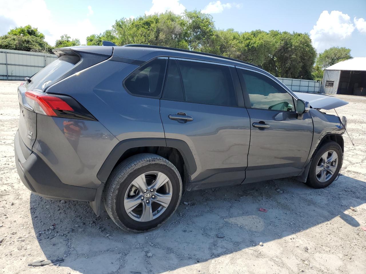 2022 TOYOTA RAV4 XLE VIN:2T3P1RFV9NC271081