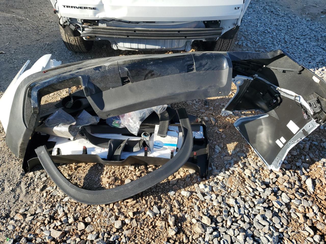 2024 CHEVROLET TRAVERSE LT VIN:1GNERGKS7RJ200715