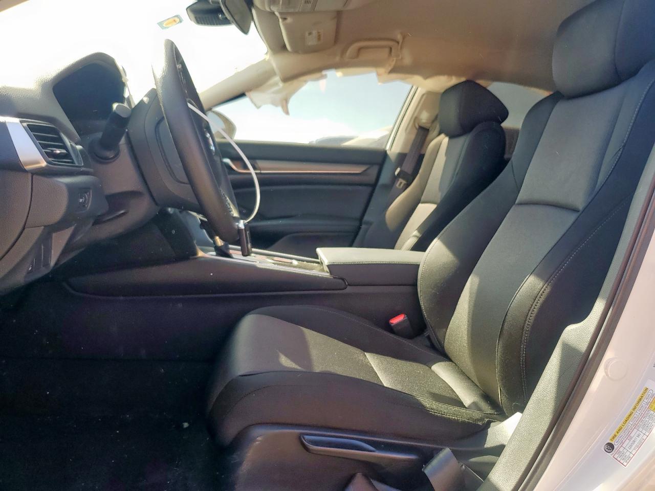 2022 HONDA ACCORD LX VIN:1HGCV1F12NA045495
