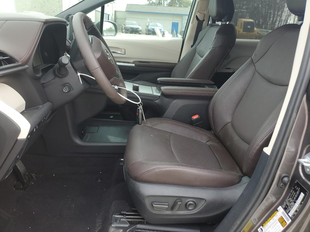 2024 TOYOTA SIENNA LIMITED VIN:5TDERKEC7RS222510