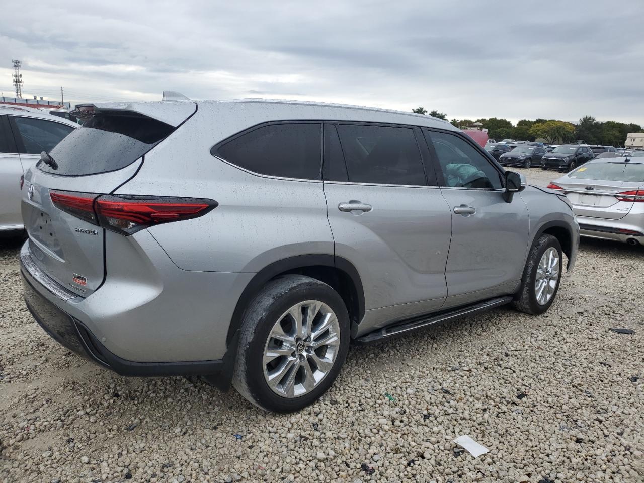 2023 TOYOTA HIGHLANDER HYBRID LIMITED VIN:5TDYARAHXPS523249