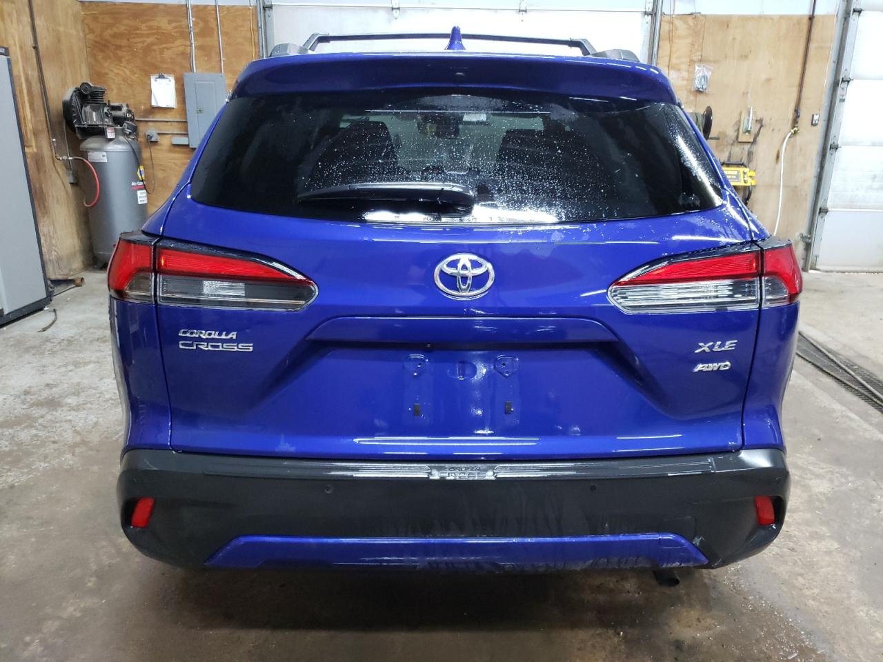2024 TOYOTA COROLLA CROSS XLE VIN:7MUDAABG6RV101672