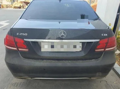 2015 Mercedes-Benz E 220 VIN: