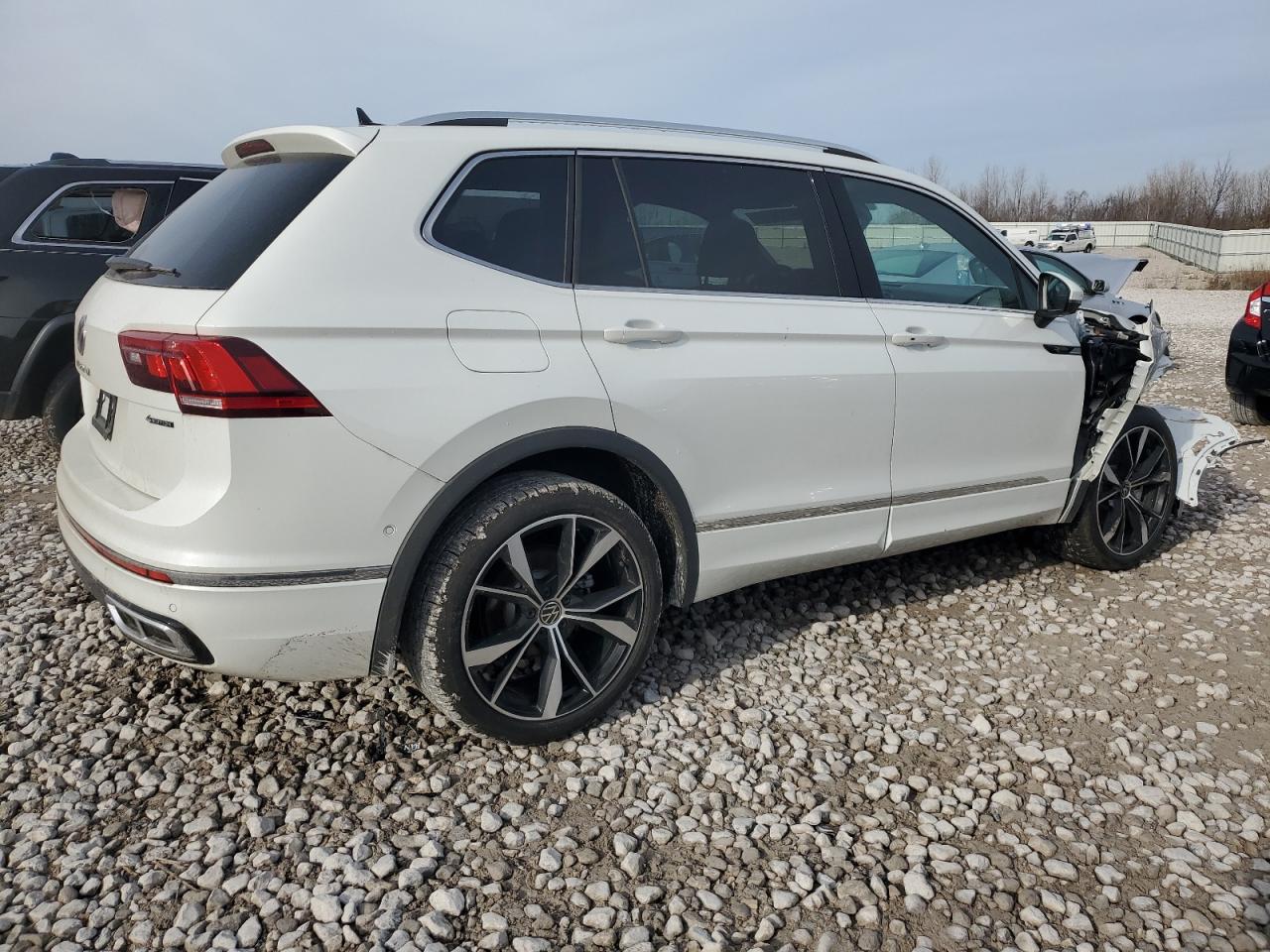 2024 VOLKSWAGEN TIGUAN SEL R-LINE BLACK VIN:3VV4B7AX9RM126773