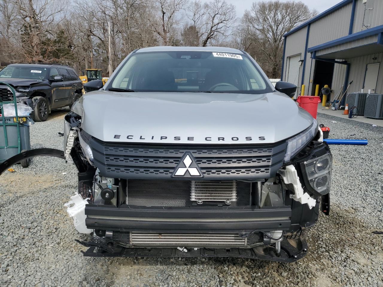 2024 MITSUBISHI ECLIPSE CROSS LE VIN:JA4ATVAA9RZ064038