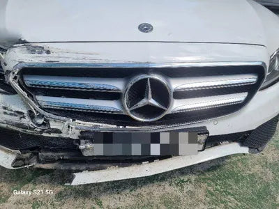 2019 Mercedes-Benz E 300 VIN: