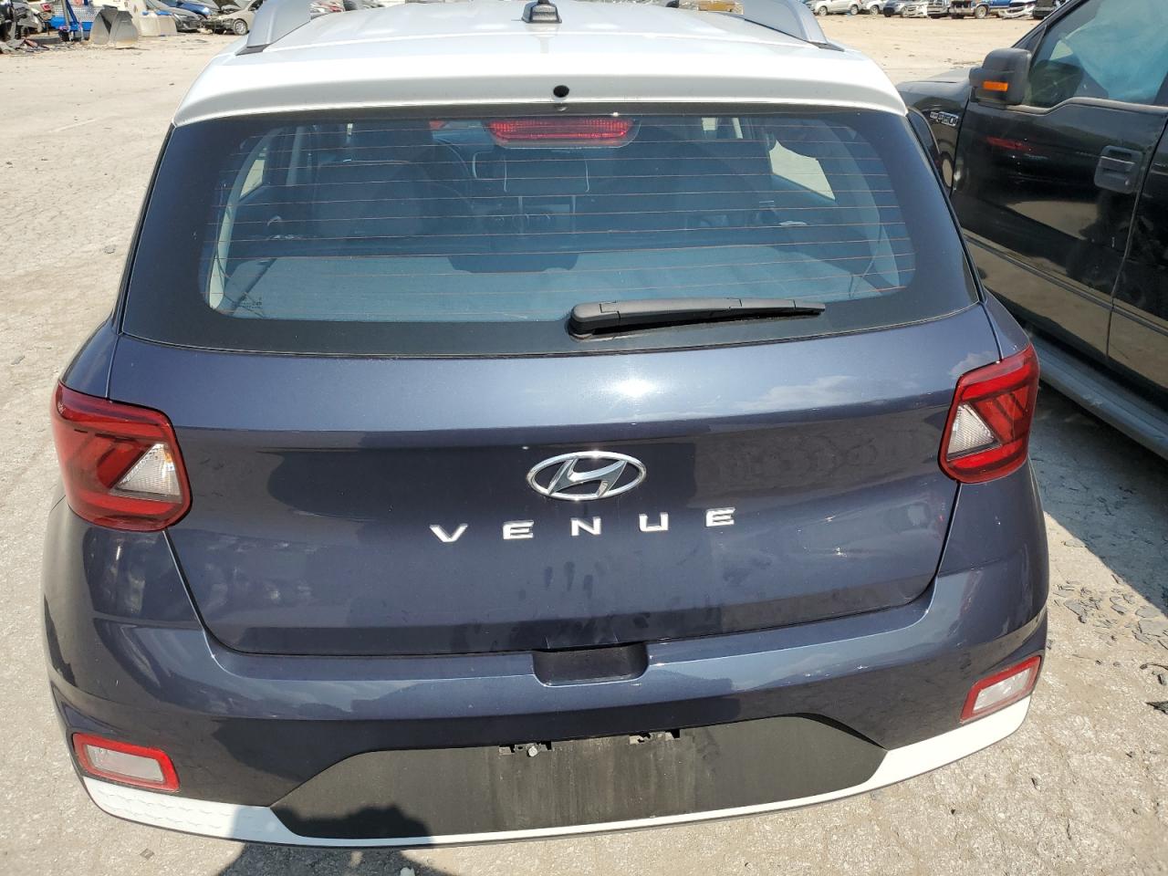 2023 HYUNDAI VENUE SEL VIN:KMHRC8A37PU249559