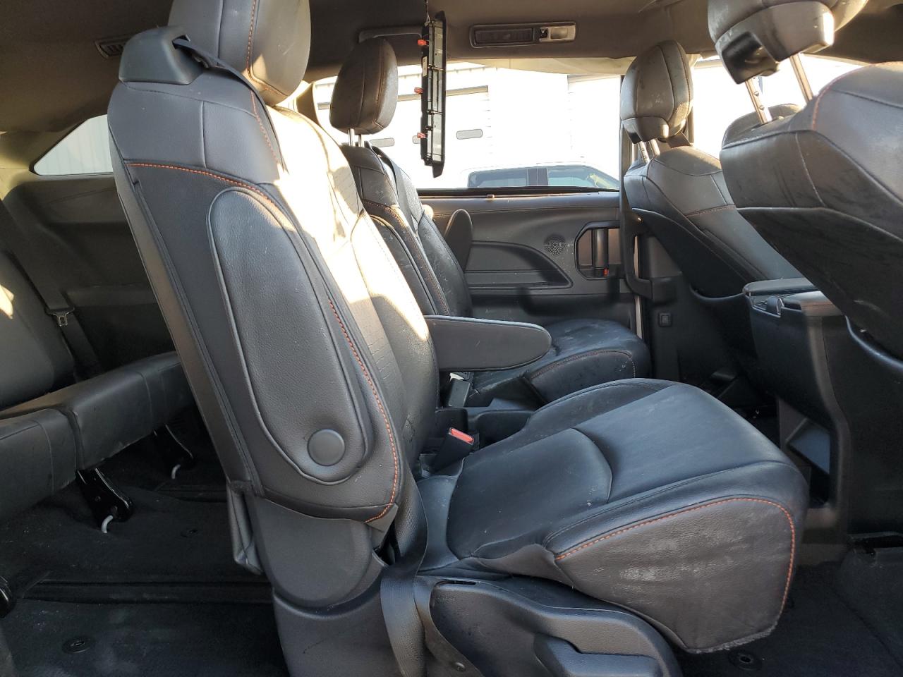 2023 TOYOTA SIENNA XSE VIN:5TDXRKEC4PS164846