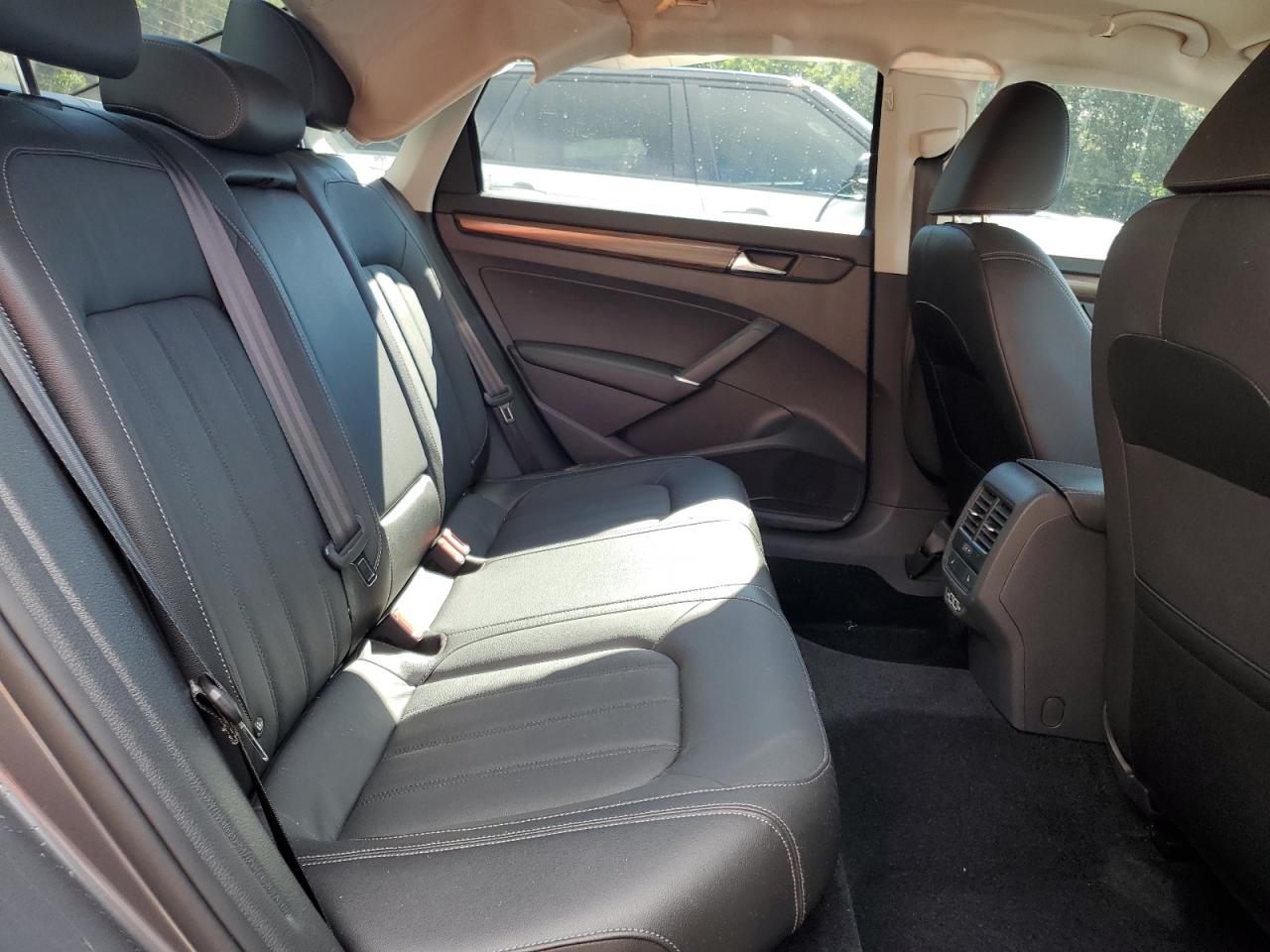 2022 VOLKSWAGEN PASSAT LIMITED EDITION VIN:1VWBA7A32NC005890