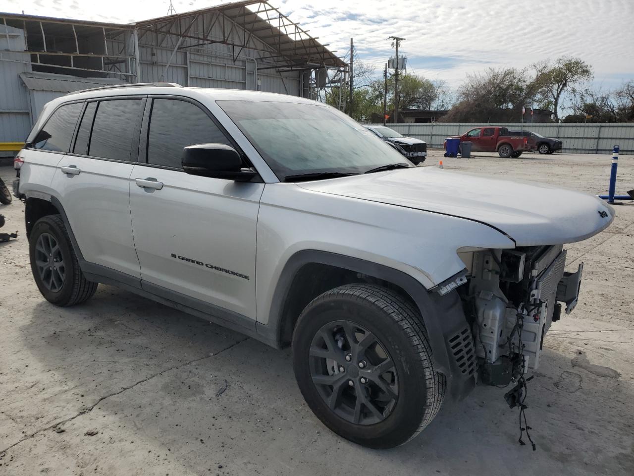2024 JEEP GRAND CHEROKEE LAREDO VIN:1C4RJHAG8RC123555