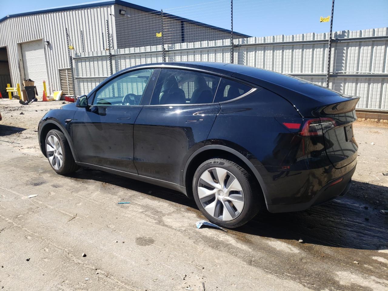 2023 TESLA MODEL Y  VIN:7SAYGDEE4PA172800