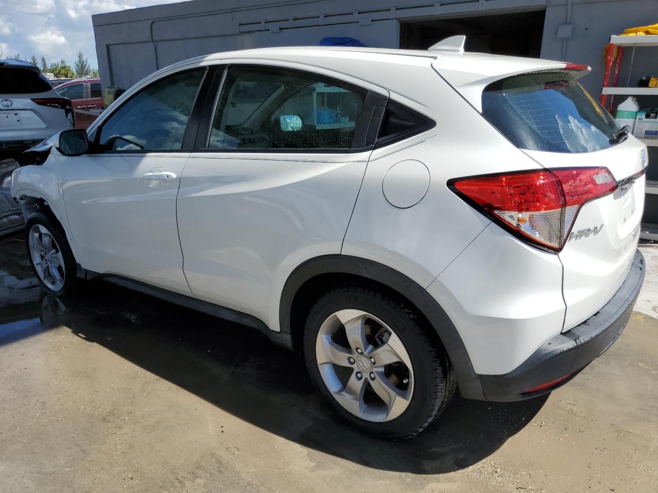 2022 HONDA HR-V LX VIN:3CZRU5H38NM708048