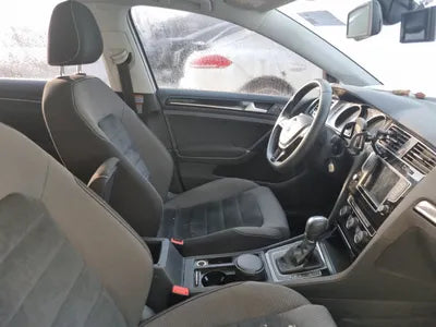 2016 Volkswagen Golf WVWZZZAUZGW045638 VIN:WVWZZZAUZGW045638