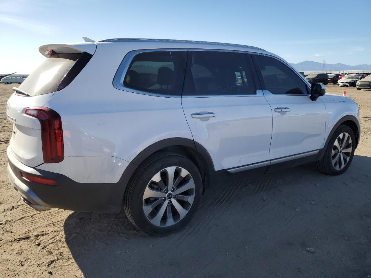 2022 KIA TELLURIDE S VIN:5XYP64HC7NG202404