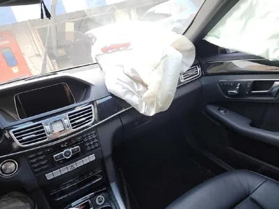 2015 Mercedes-Benz E 300 882KMWDDHF8BB3FB1 VIN:882KMWDDHF8BB3FB1