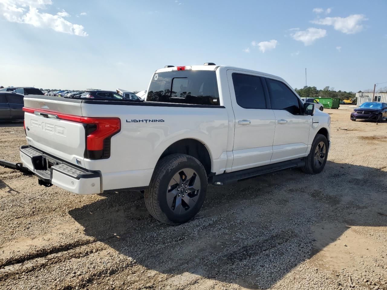 2022 FORD F150 LIGHTNING PRO VIN:1FT6W1EV6NWG01209