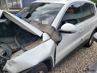 2015 Volkswagen Tiguan VIN: