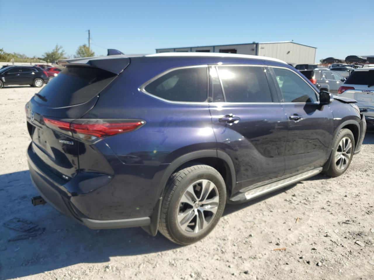 2022 TOYOTA HIGHLANDER HYBRID XLE VIN:5TDGARAH6NS514993