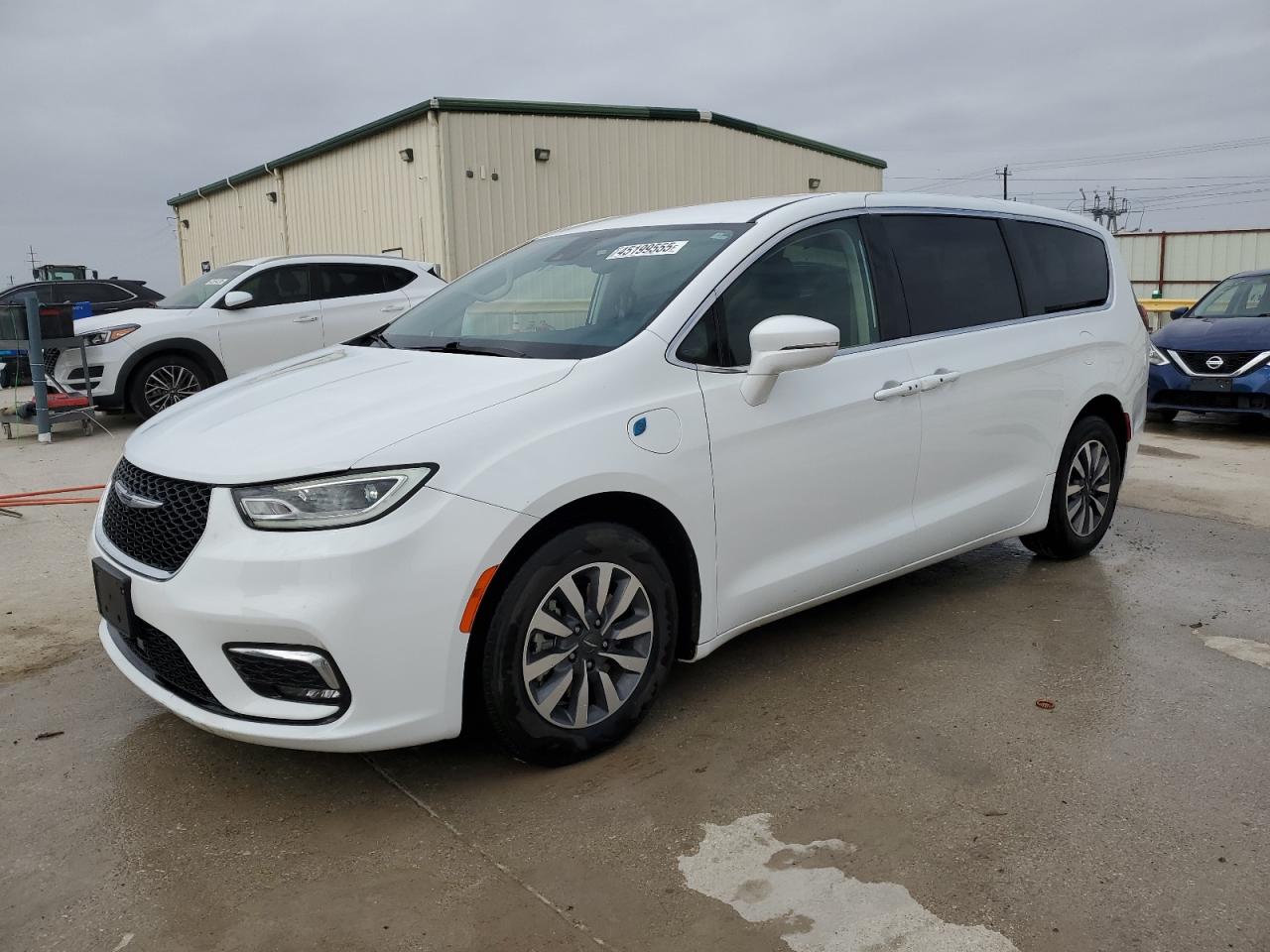 2022 CHRYSLER PACIFICA HYBRID TOURING L VIN:2C4RC1L74NR143639