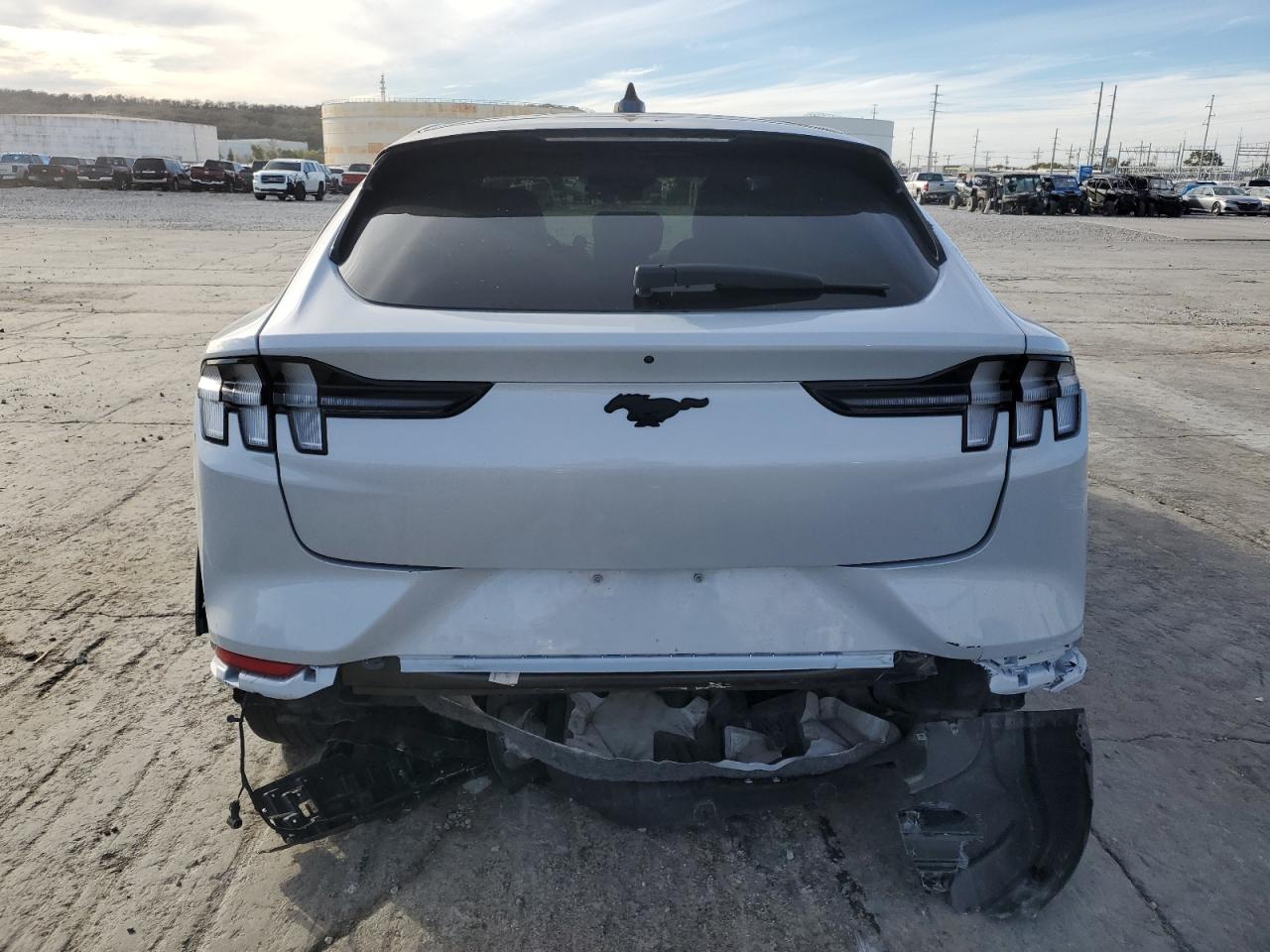 2023 FORD MUSTANG MACH-E PREMIUM VIN:3FMTK3R77PMA62443