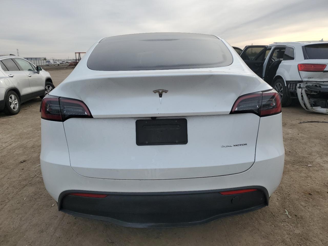 2023 TESLA MODEL Y  VIN:7SAYGDEE8PA151254