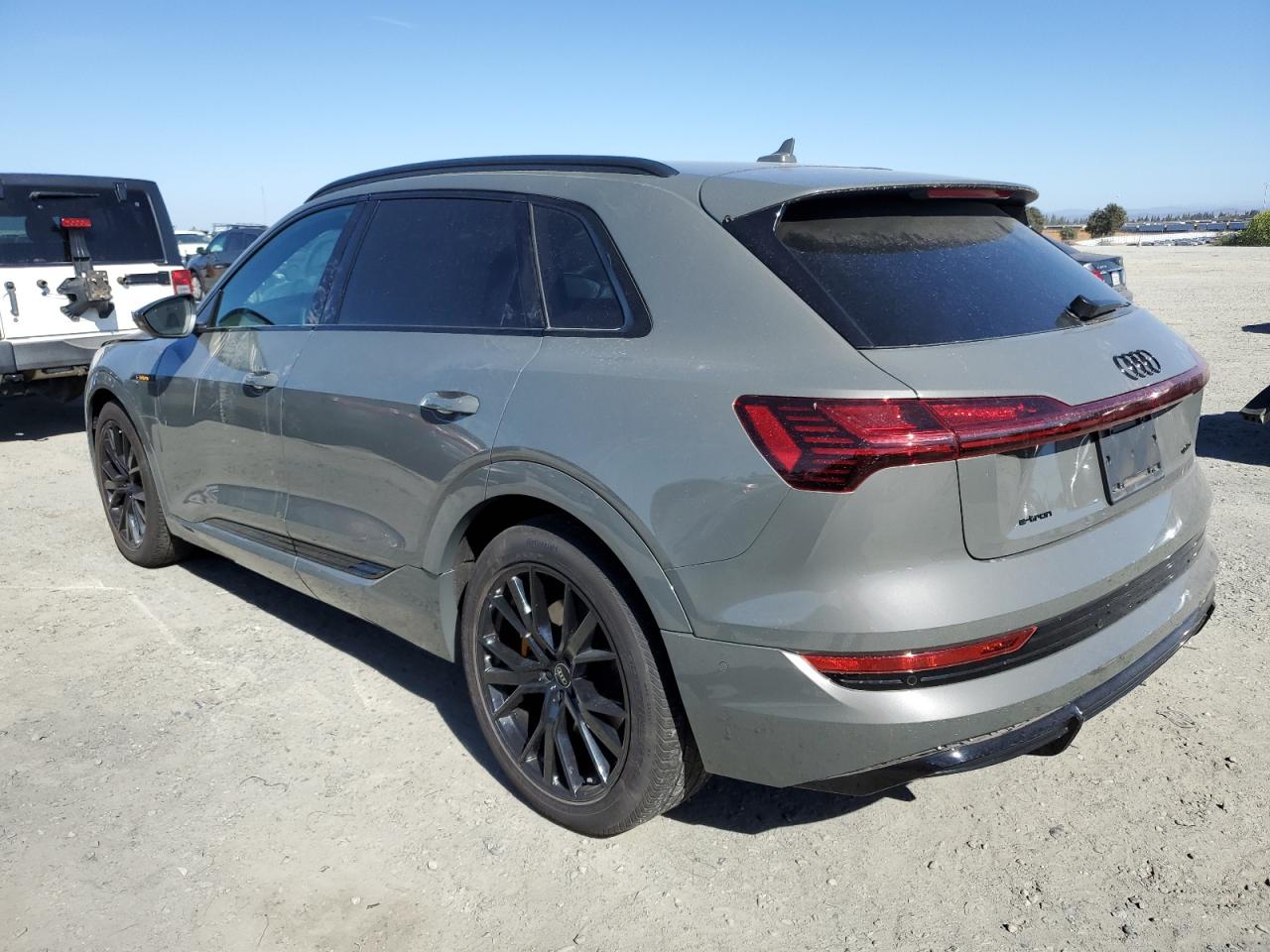 2022 AUDI E-TRON CHRONOS VIN:WA1VABGE4NB040071