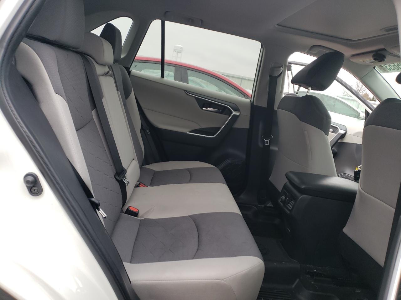 2022 TOYOTA RAV4 XLE VIN:2T3P1RFV5NC313018