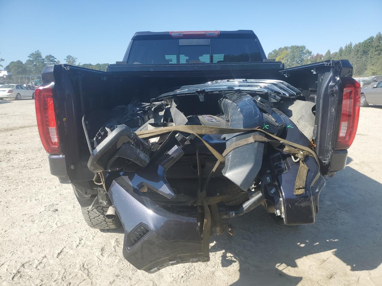 2022 GMC SIERRA K1500 AT4 VIN:3GTPUEEL7NG551337