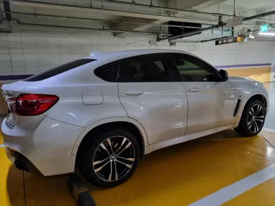 2015 BMW X6 M VIN:
