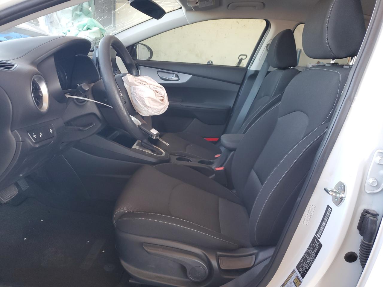 2024 KIA FORTE LX VIN:3KPF24ADXRE702375