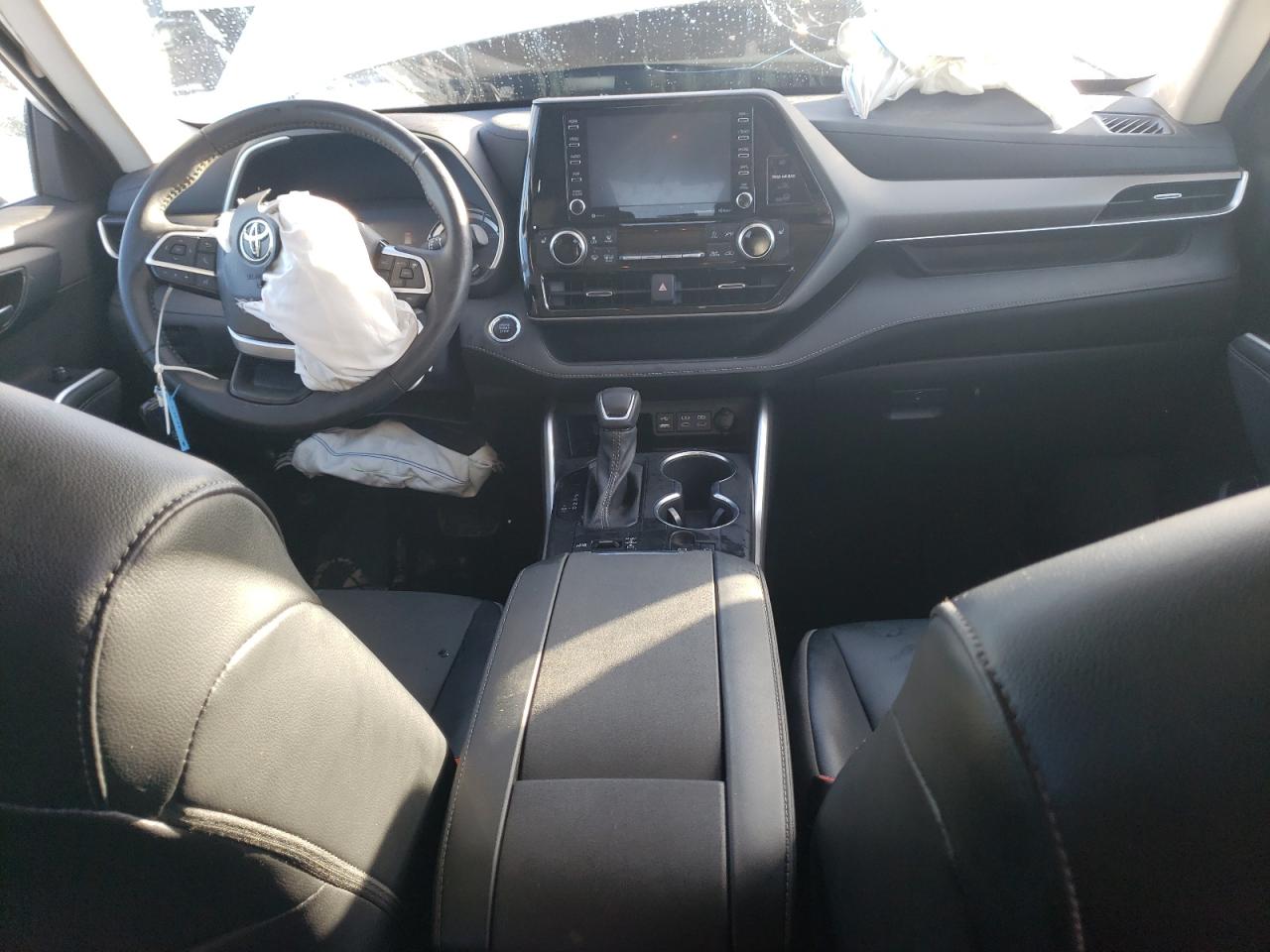 2022 TOYOTA HIGHLANDER XLE VIN:5TDGZRBH2NS227349