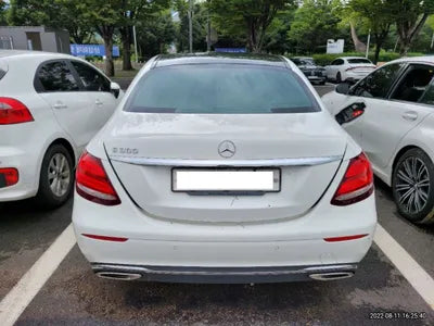 2017 Mercedes-Benz E 300 WDDZF4JB3HA068138 VIN:WDDZF4JB3HA068138