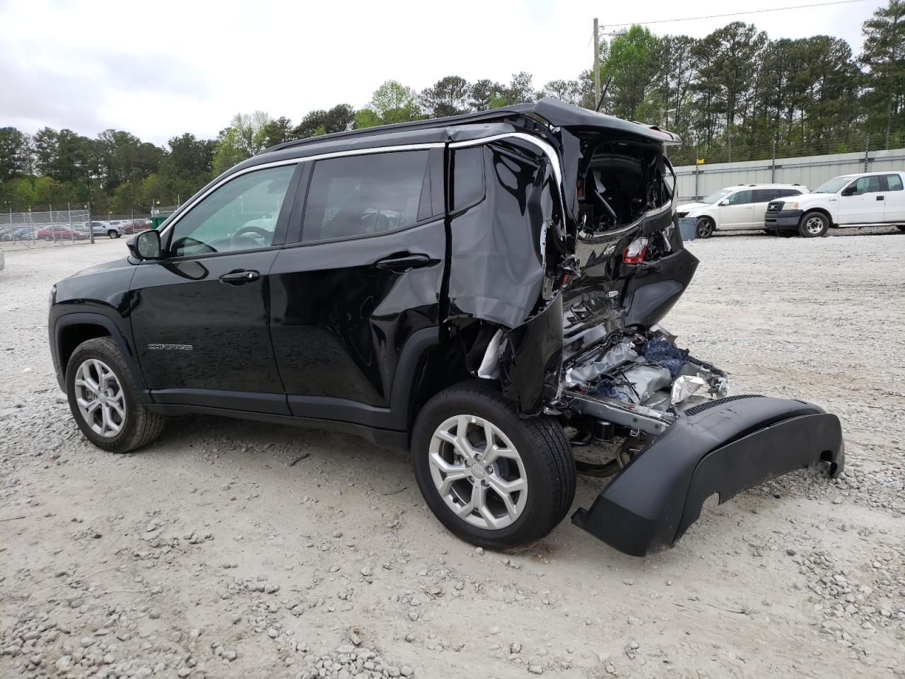 2024 JEEP COMPASS LATITUDE VIN:3C4NJDBN4RT118569