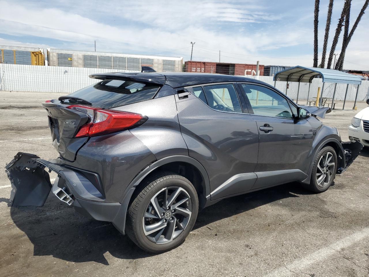 2022 TOYOTA C-HR XLE VIN:NMTKHMBX0NR142869