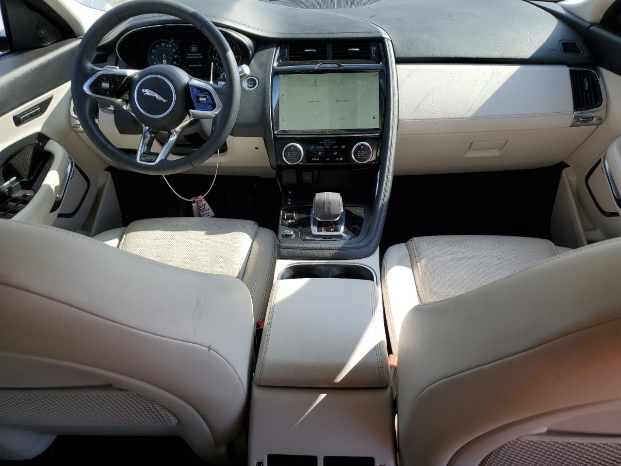 2022 JAGUAR E-PACE SE VIN:SADFP2FX2N1029401