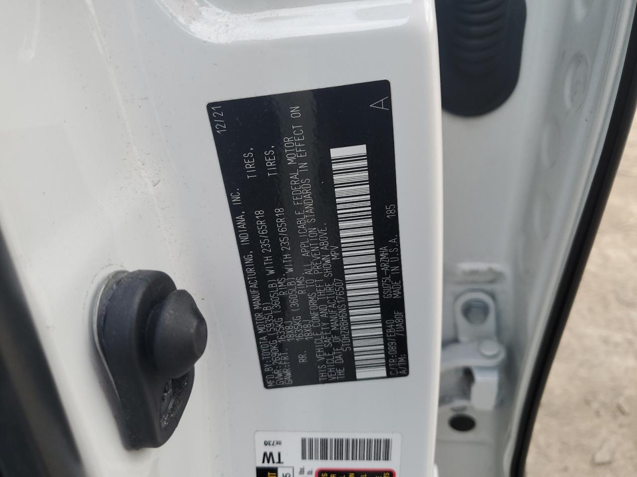 2022 TOYOTA HIGHLANDER XLE VIN:5TDHZRBH6NS176507