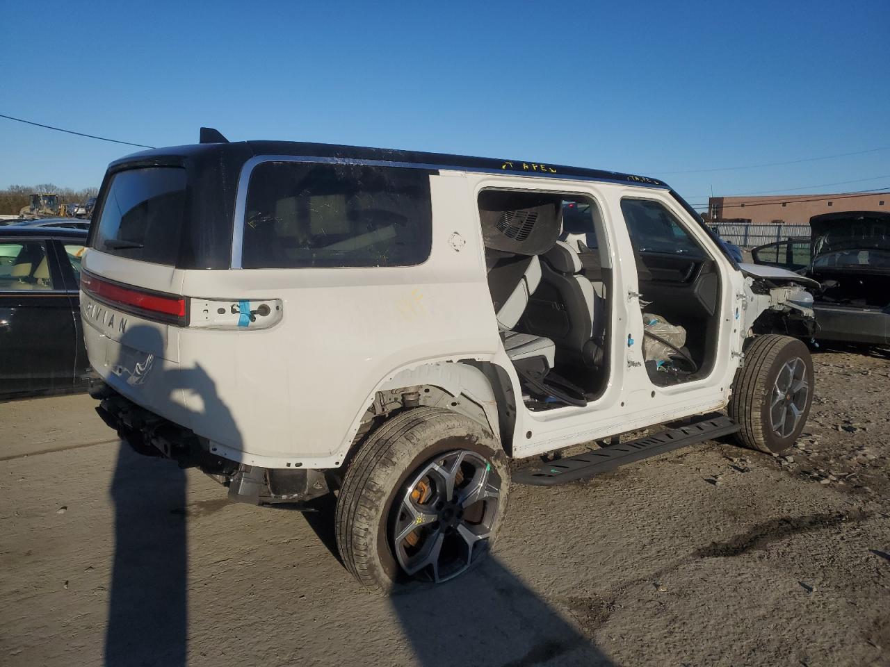 2024 RIVIAN R1S ADVENTURE VIN:7PDSGABA0RN031287