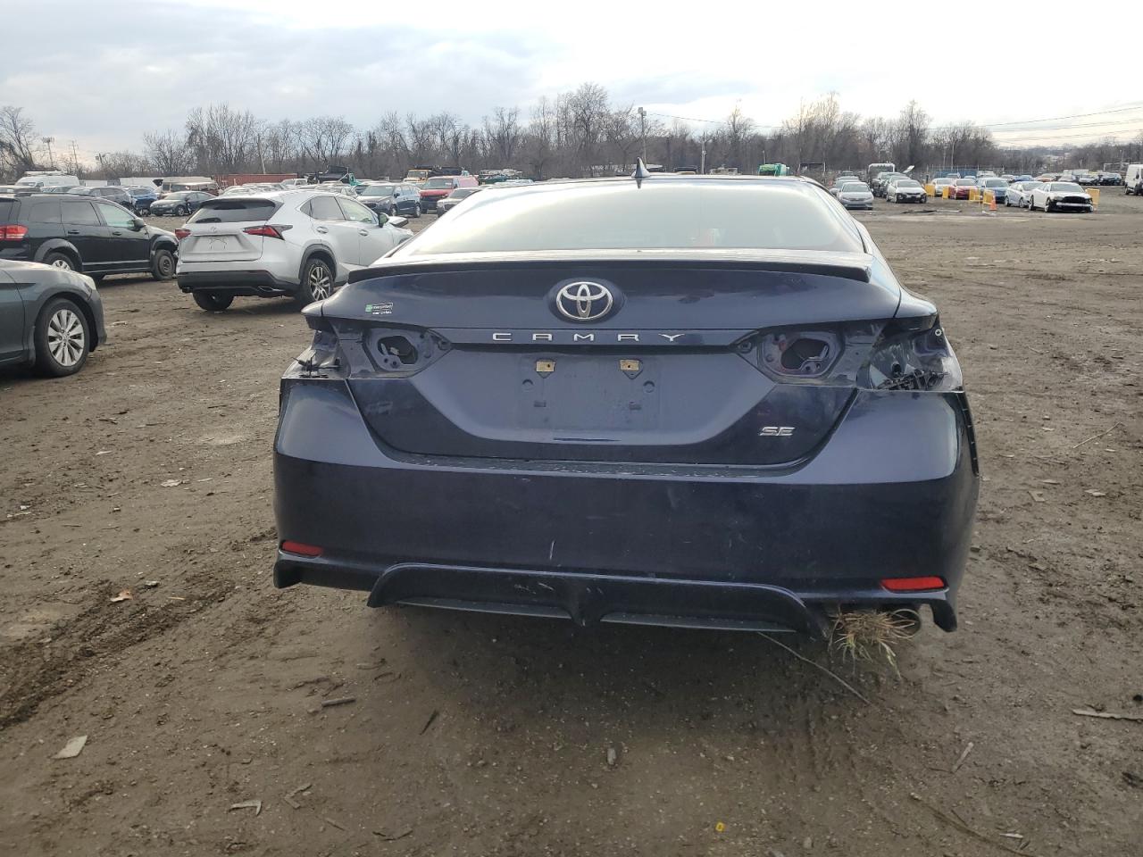 2022 TOYOTA CAMRY SE VIN:4T1G11AK2NU622015