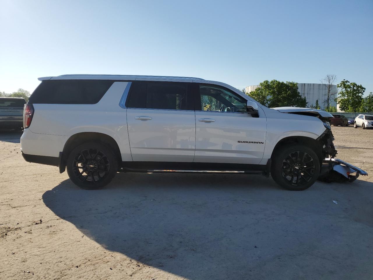 2022 CHEVROLET SUBURBAN K1500 LT VIN:1GNSKCKT8NR310340