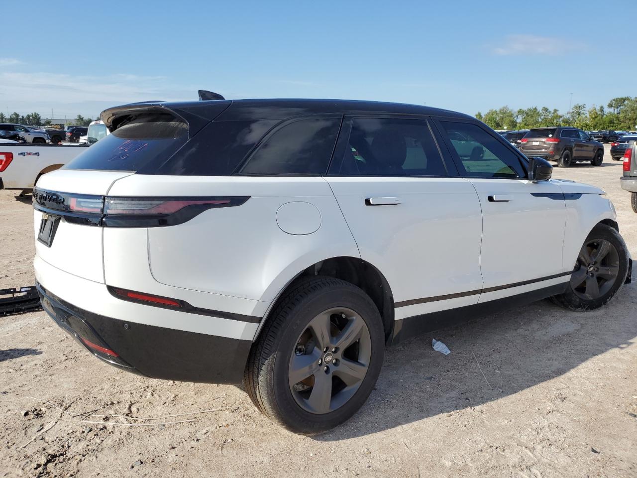 2024 LAND ROVER RANGE ROVER VELAR DYNAMIC SE VIN:SALYL2EX0RA387340