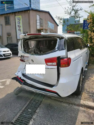 2016 Kia Carnival KNAME81ABHS280021 VIN:KNAME81ABHS280021