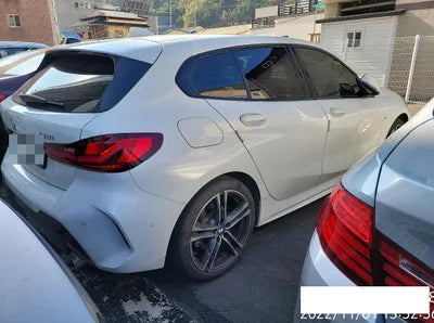2021 BMW 120 VIN:
