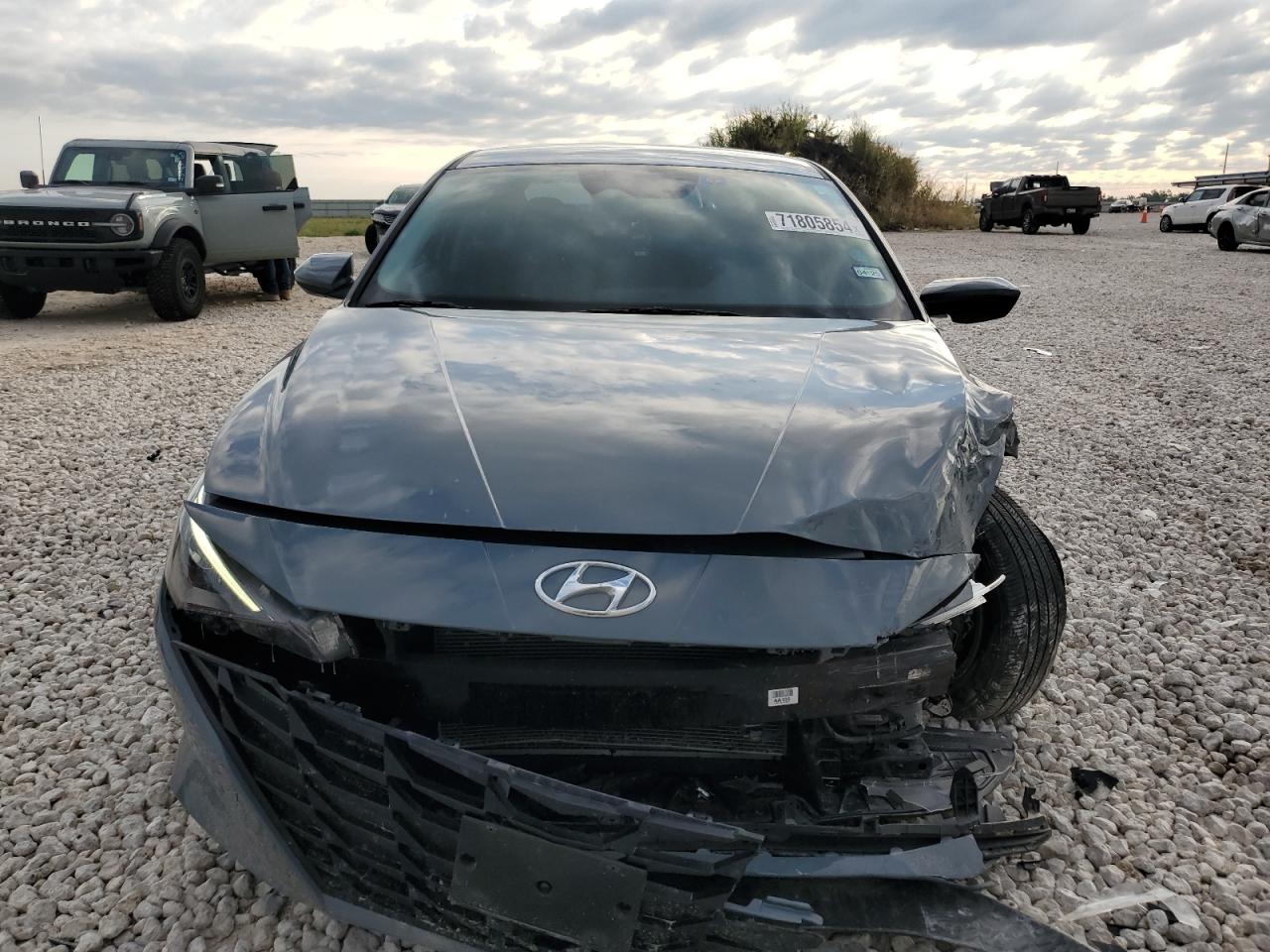 2022 HYUNDAI ELANTRA SEL VIN:KMHLM4AG1NU332139