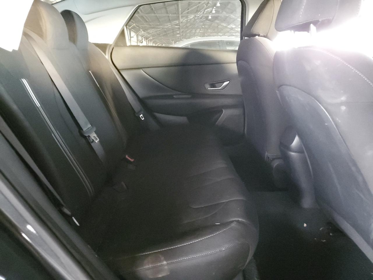 2023 HYUNDAI ELANTRA SEL VIN:5NPLS4AG4PH093063