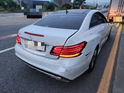 2015 Mercedes-Benz E 200 VIN: