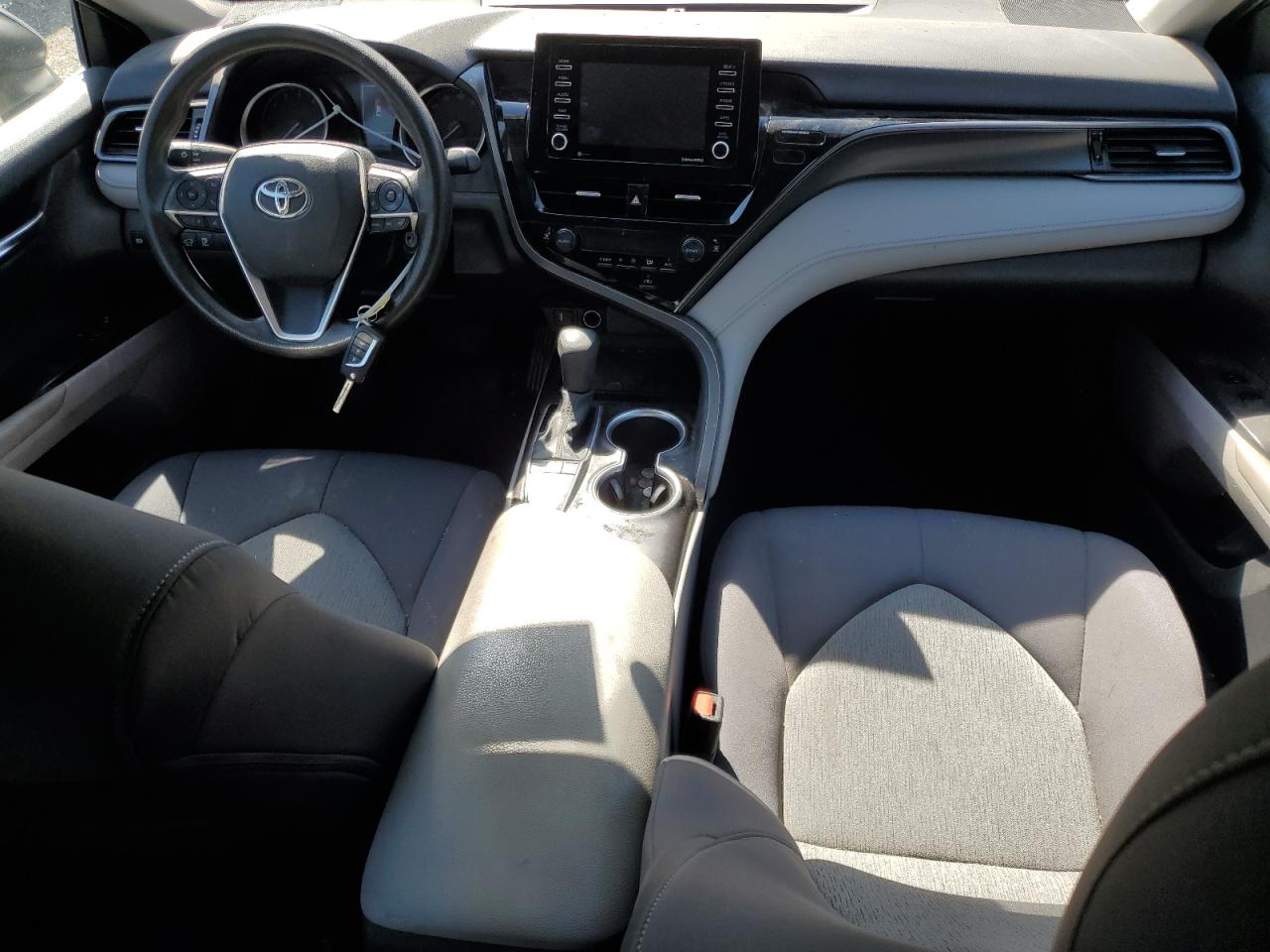 2022 TOYOTA CAMRY LE VIN:4T1C11AK7NU622381