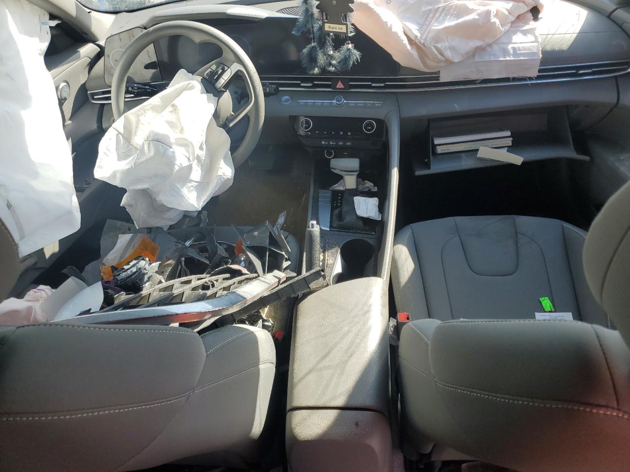 2024 HYUNDAI ELANTRA SEL VIN:KMHLM4DG5RU648015