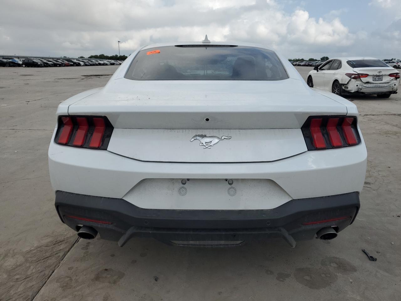 2024 FORD MUSTANG  VIN:1FA6P8TH3R5130169