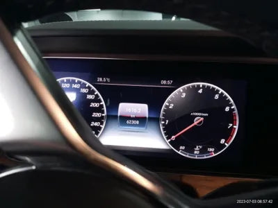 2019 Mercedes-Benz E 300 VIN: