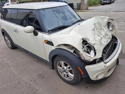 2018 MINI Cooper VIN: